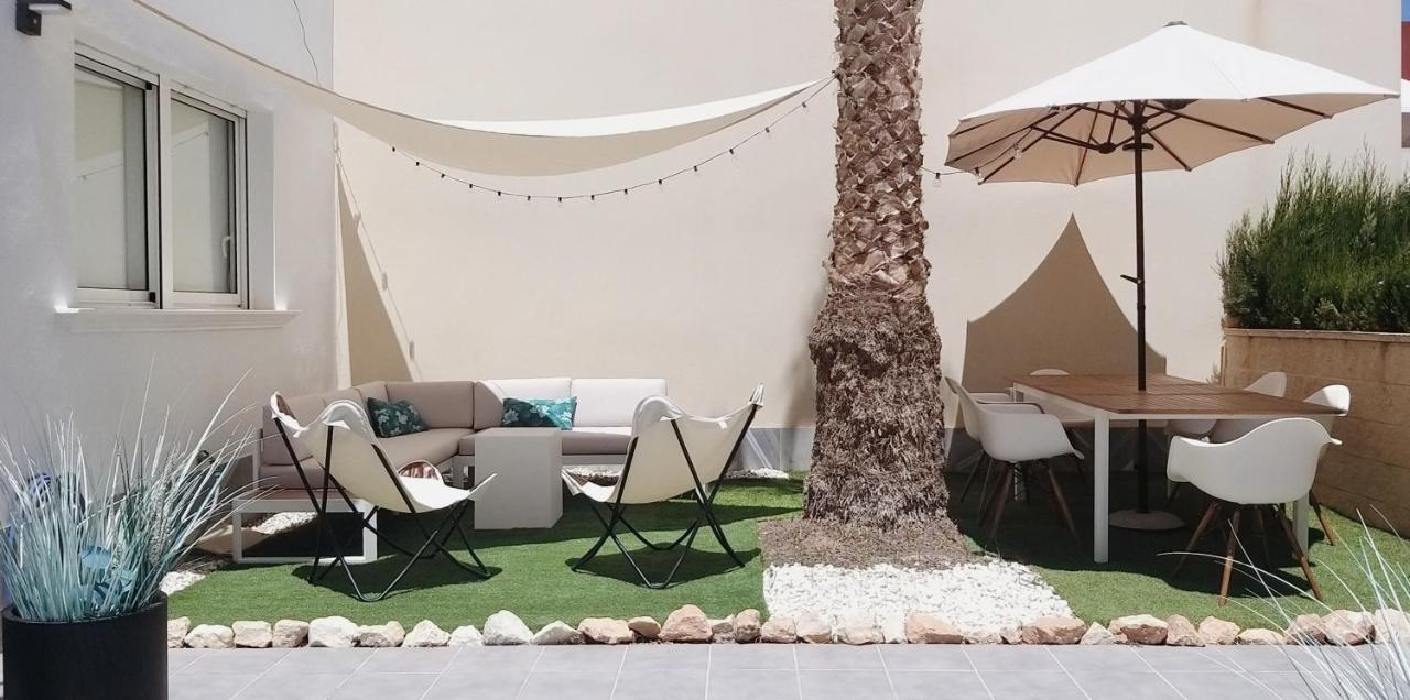 דירות Modern Townhouse In Torrevieja, Costa Blanca מראה חיצוני תמונה