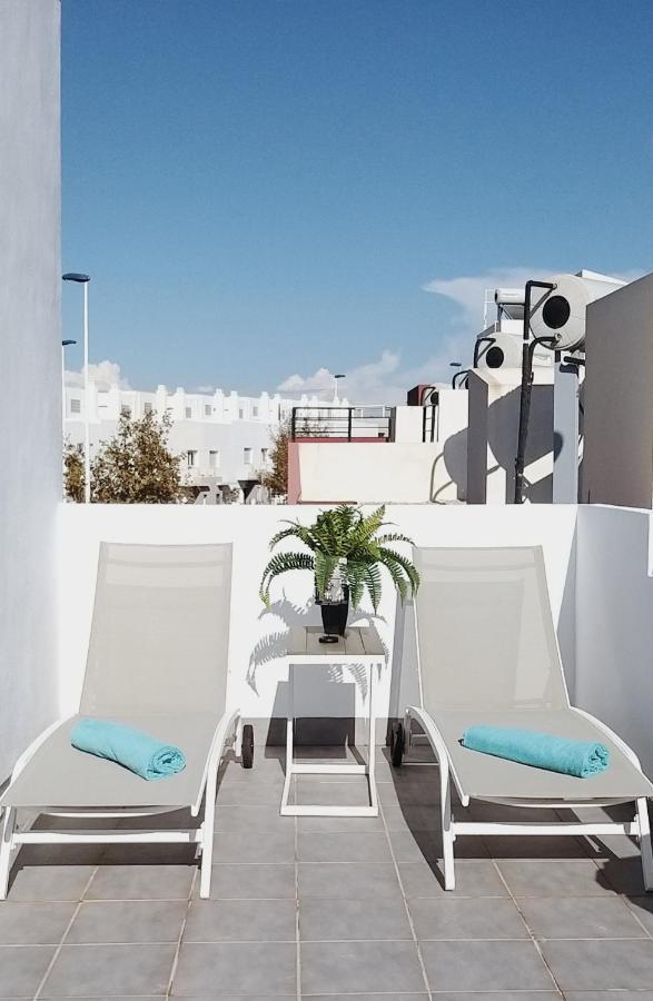 דירות Modern Townhouse In Torrevieja, Costa Blanca מראה חיצוני תמונה