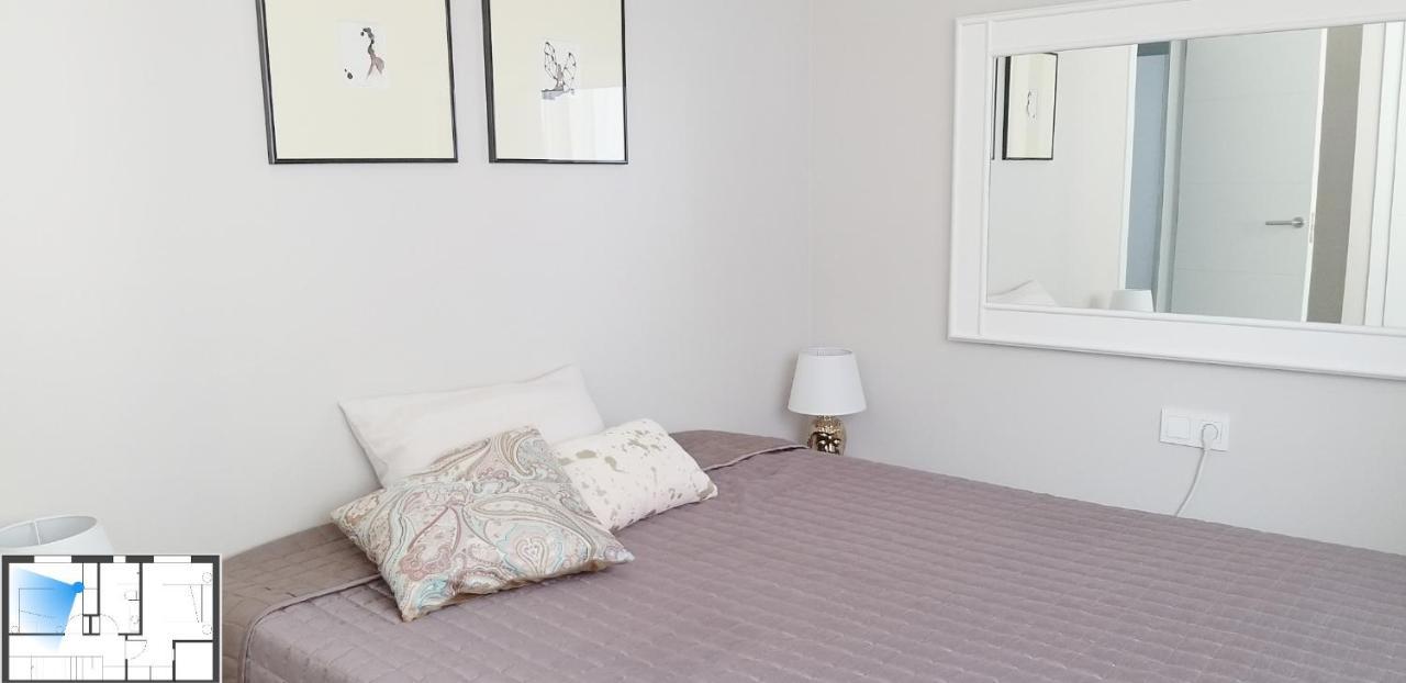 דירות Modern Townhouse In Torrevieja, Costa Blanca מראה חיצוני תמונה